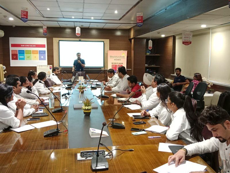 Business leadership sales session